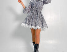 Шифоновое платье с воротничком и подъюбником, декорированным кружевом Шифоновое платье с воротничком и подъюбником, декорированным кружевом | PUSHKA SHOP