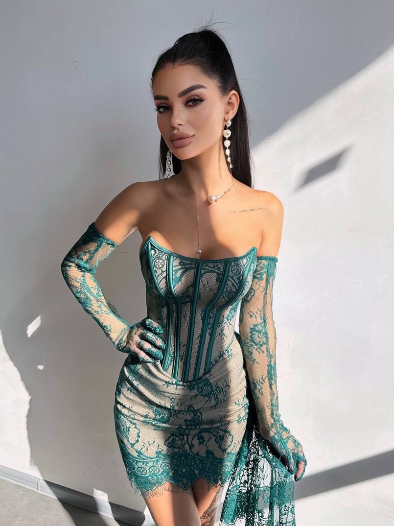 Сукня міні зі шлейфом та рукавичками | PUSHKA SHOP