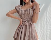 Платье со сборкой на груди и пышной юбкой  | PUSHKA SHOP