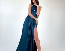 Платье макси с разрезом на юбке и верхом на завязках Платье макси с разрезом на юбке и верхом на завязках | PUSHKA SHOP