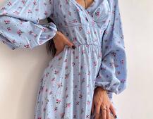 Квіткова сукня з розрізом на спідниці Квіткова сукня з розрізом на спідниці | PUSHKA SHOP