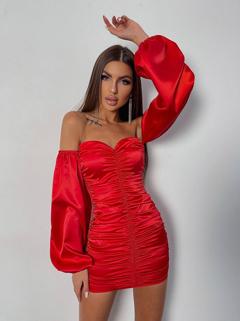 Атласна сукня з драпіруванням | PUSHKA SHOP