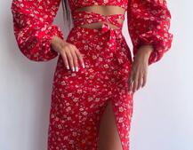 Квітковий комплект: топ із зав'язками на талії + спідниця міді з розрізом Квітковий комплект: топ із зав'язками на талії + спідниця міді з розрізом | PUSHKA SHOP