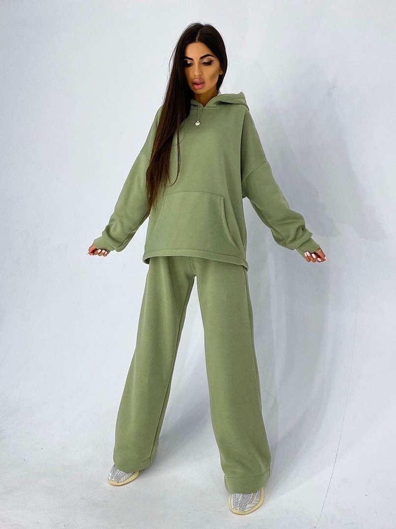 Oversize костюм с худи и расклешенными брюками Oversize костюм с худи и расклешенными брюками | PUSHKA SHOP