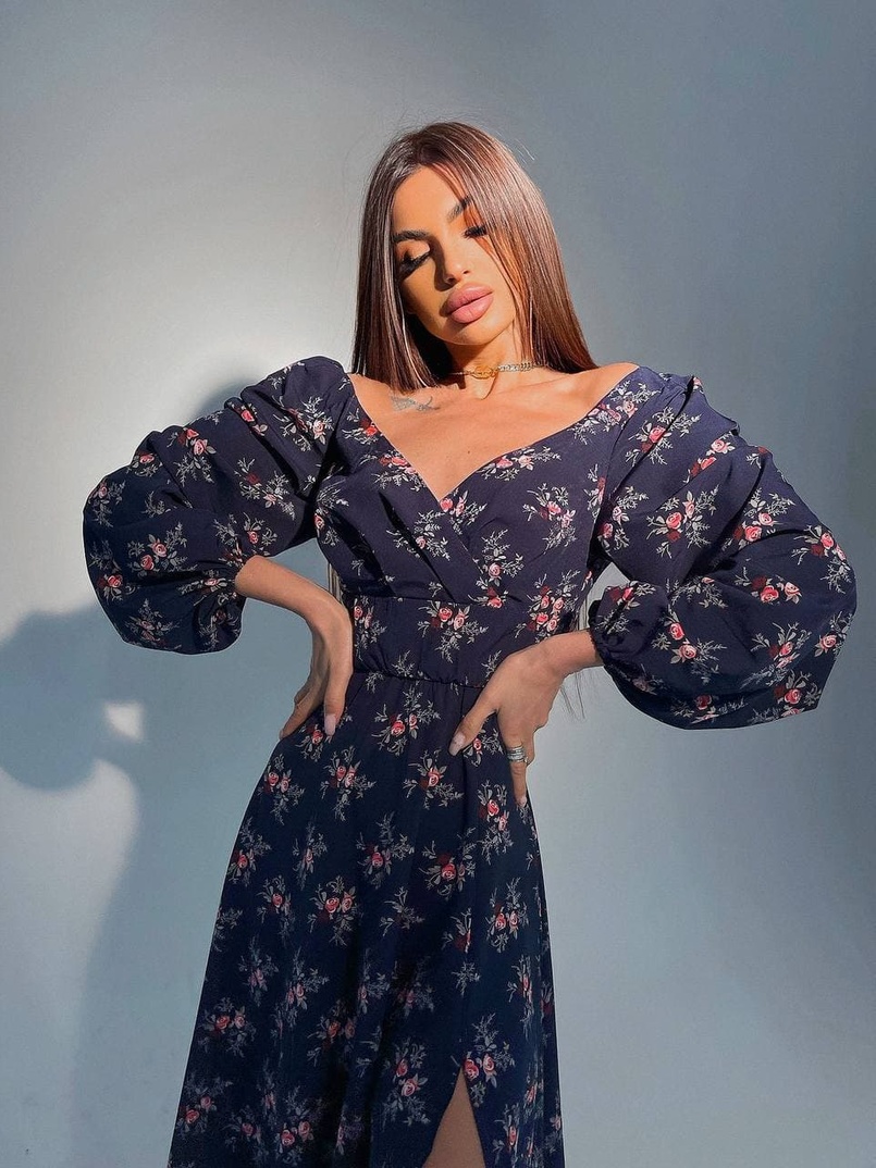 Цветочное платье-миди с разрезом и объемными рукавами | PUSHKA SHOP