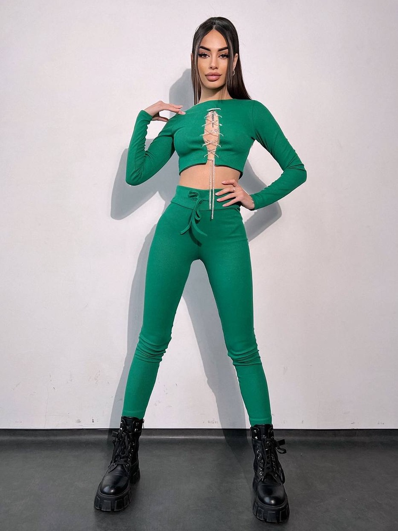 Костюм: легінси та топ з шнурівкою зі страз Костюм: легінси та топ з шнурівкою зі страз | PUSHKA SHOP