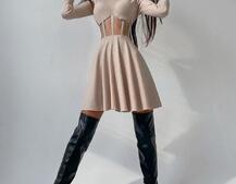 Приталенное платье с корсетной вставкой и пышной юбкой-солцем Приталенное платье с корсетной вставкой и пышной юбкой-солцем | PUSHKA SHOP