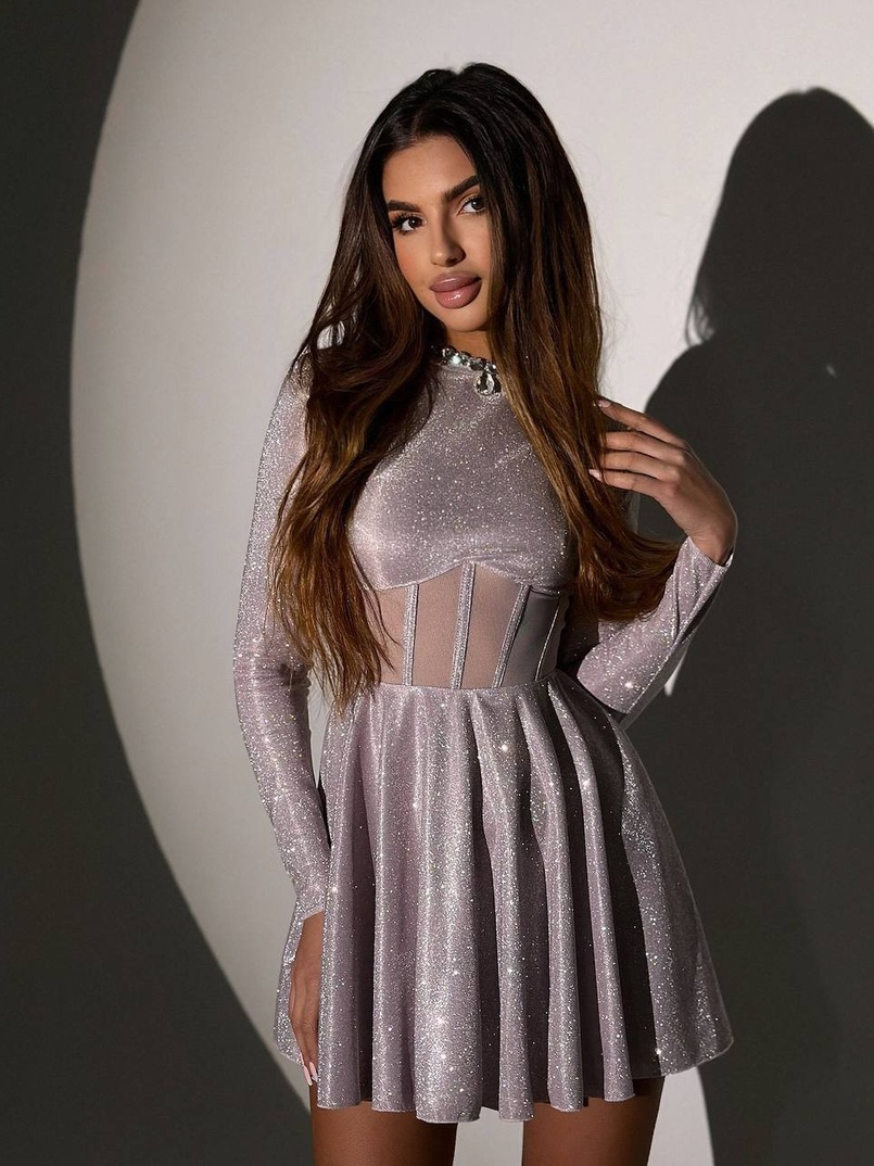 Блискуча корсетна сукня з пишною спідницею Блискуча корсетна сукня з пишною спідницею | PUSHKA SHOP