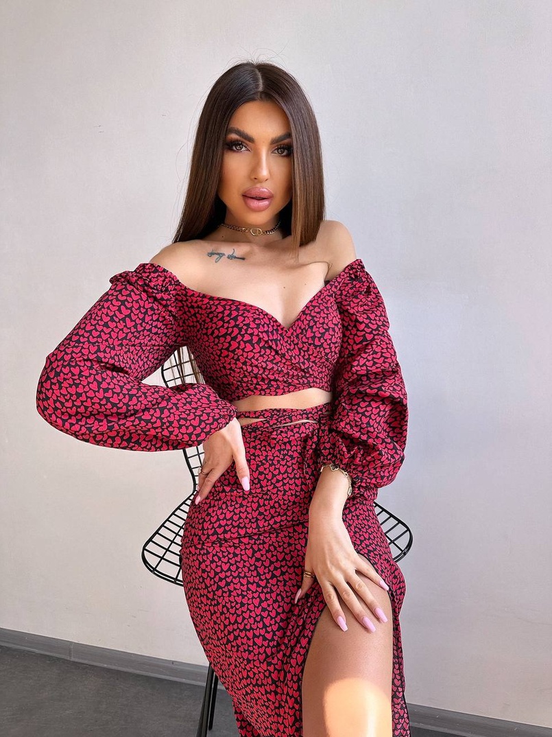 Комплект: топ із зав'язками на талії + спідниця міді з розрізом Комплект: топ із зав'язками на талії + спідниця міді з розрізом | PUSHKA SHOP