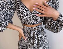 Комплект: топ із зав'язками на талії + спідниця міді з розрізом Комплект: топ із зав'язками на талії + спідниця міді з розрізом | PUSHKA SHOP