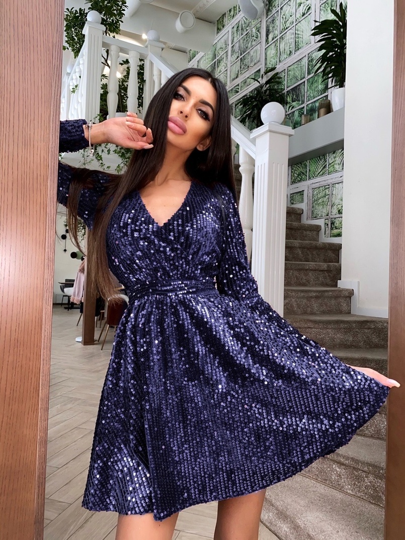 Платье с пайетками и запахом на груди | PUSHKA SHOP