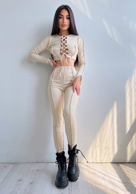 Комплект: топ зі шнурівкою на грудях + легінси | PUSHKA SHOP