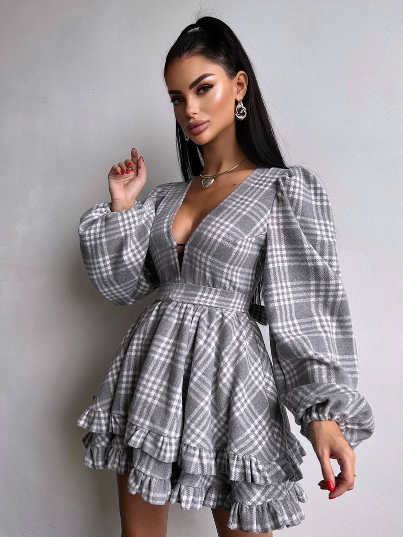 Сукня з подвійною спідницею та обʼємними рукавами у клітинку  | PUSHKA SHOP