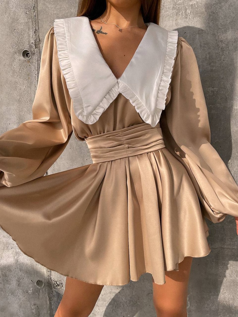 Сукня з коміром та об'ємними рукавами з широким поясом Сукня з коміром та об'ємними рукавами з широким поясом | PUSHKA SHOP