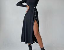 Трикотажное платье миди с разрезом Трикотажное платье миди с разрезом | PUSHKA SHOP