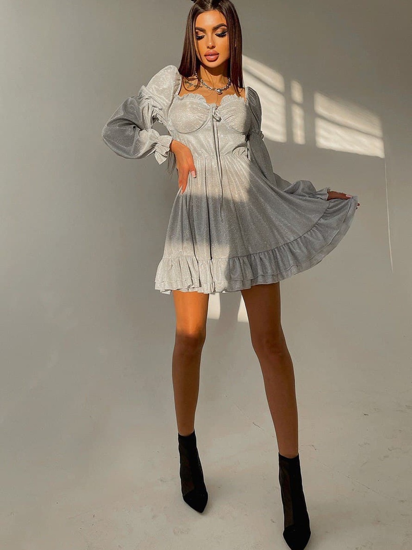 Блискуча сукня з оборками та чашками з ефектом push up | PUSHKA SHOP