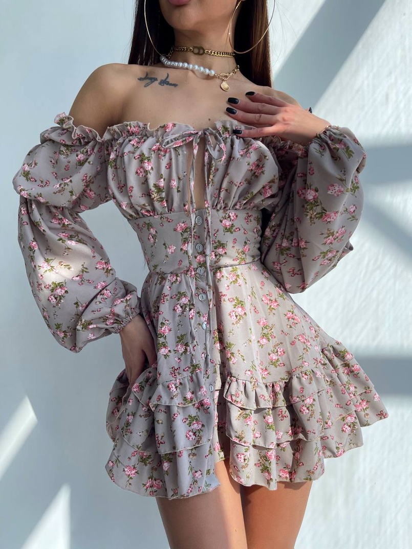 Сукня з квітковим принтом з воланами на ґудзиках Сукня з квітковим принтом з воланами на ґудзиках | PUSHKA SHOP