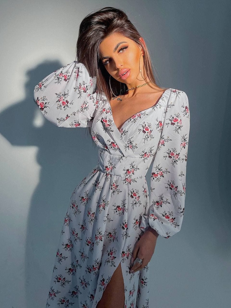 Цветочное платье-миди с разрезом и объемными рукавами | PUSHKA SHOP