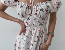 Платье миди с завязками на груди в цветочный принт Платье миди с завязками на груди в цветочный принт | PUSHKA SHOP