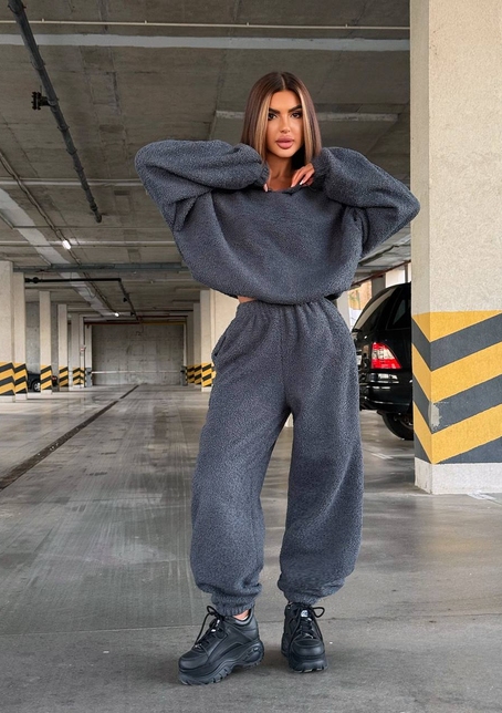 Теплий та мʼякий комплект: Обʼємний худі з капюшоном та штани з манжетами  Дуже приємний до тіла | PUSHKA SHOP