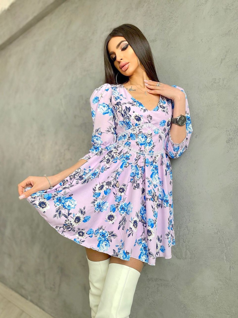 Цветочное платье-мини, декорированное кружевом Цветочное платье-мини, декорированное кружевом | PUSHKA SHOP