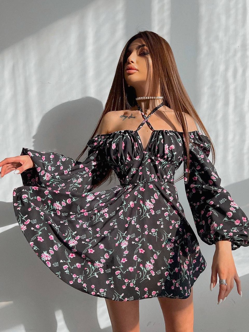 Цветочное платье с пышной юбкой и завязками на груди  Цветочное платье с пышной юбкой и завязками на груди  | PUSHKA SHOP