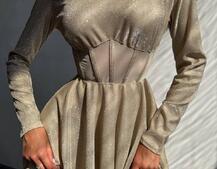 Приталена блискуча сукня з корсетною вставкою та пишною спідницею-сонцем Приталена блискуча сукня з корсетною вставкою та пишною спідницею-сонцем | PUSHKA SHOP