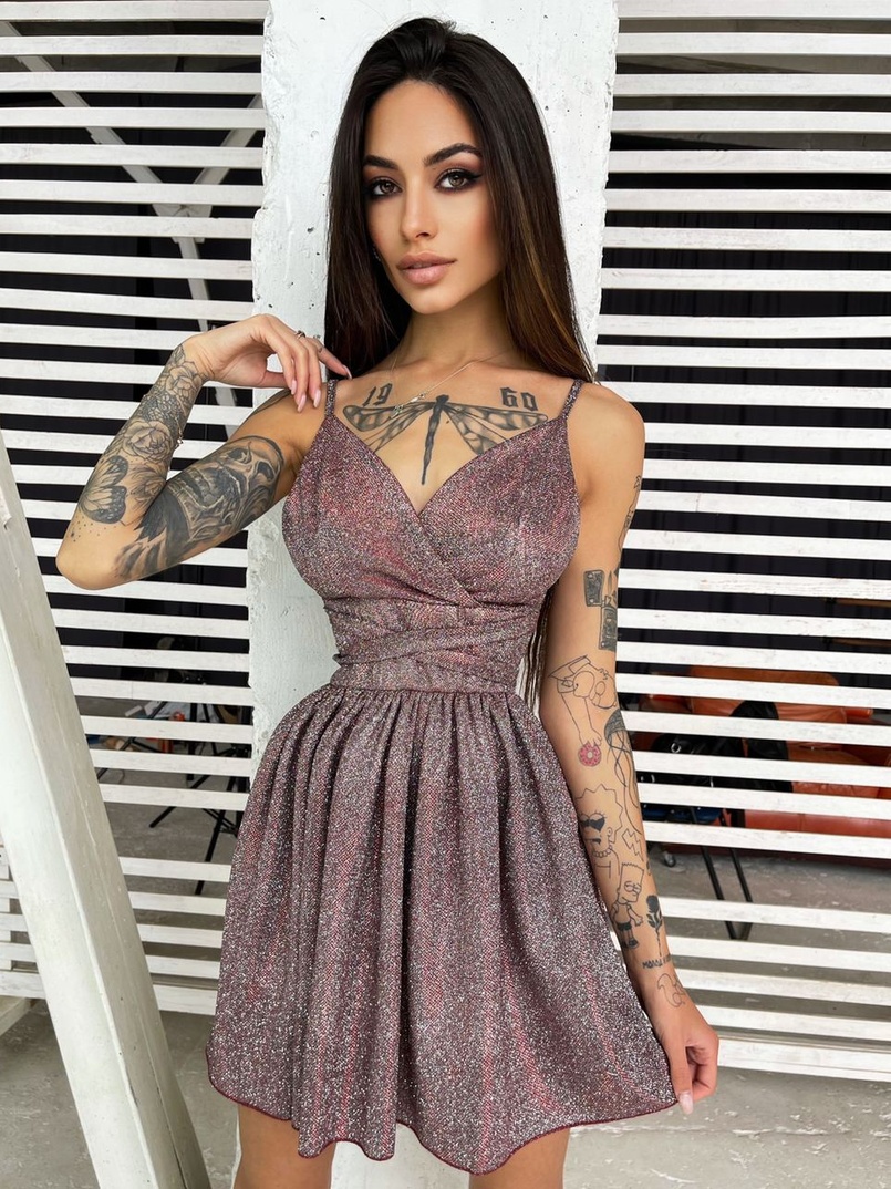 Блестящее платье с пышной юбочкой и завязками на талии  | PUSHKA SHOP