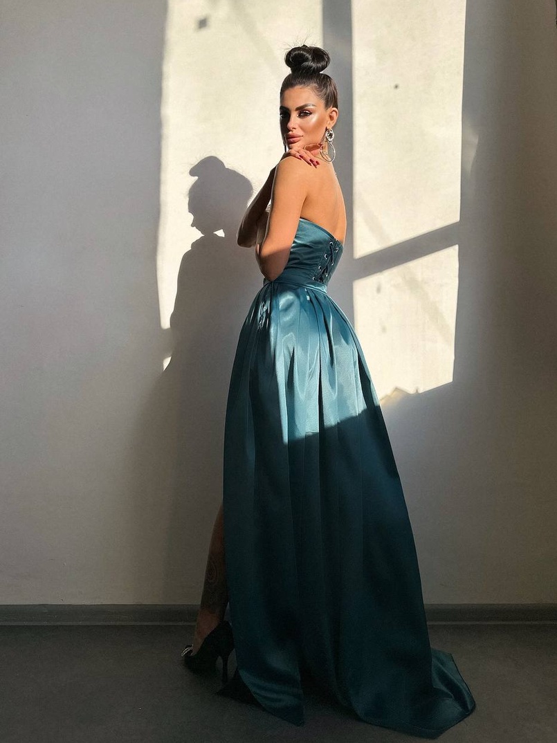 Комплект: корсет-бюстьє , декорований стразами + спідниця максі з розрізом Комплект: корсет-бюстьє , декорований стразами + спідниця максі з розрізом | PUSHKA SHOP