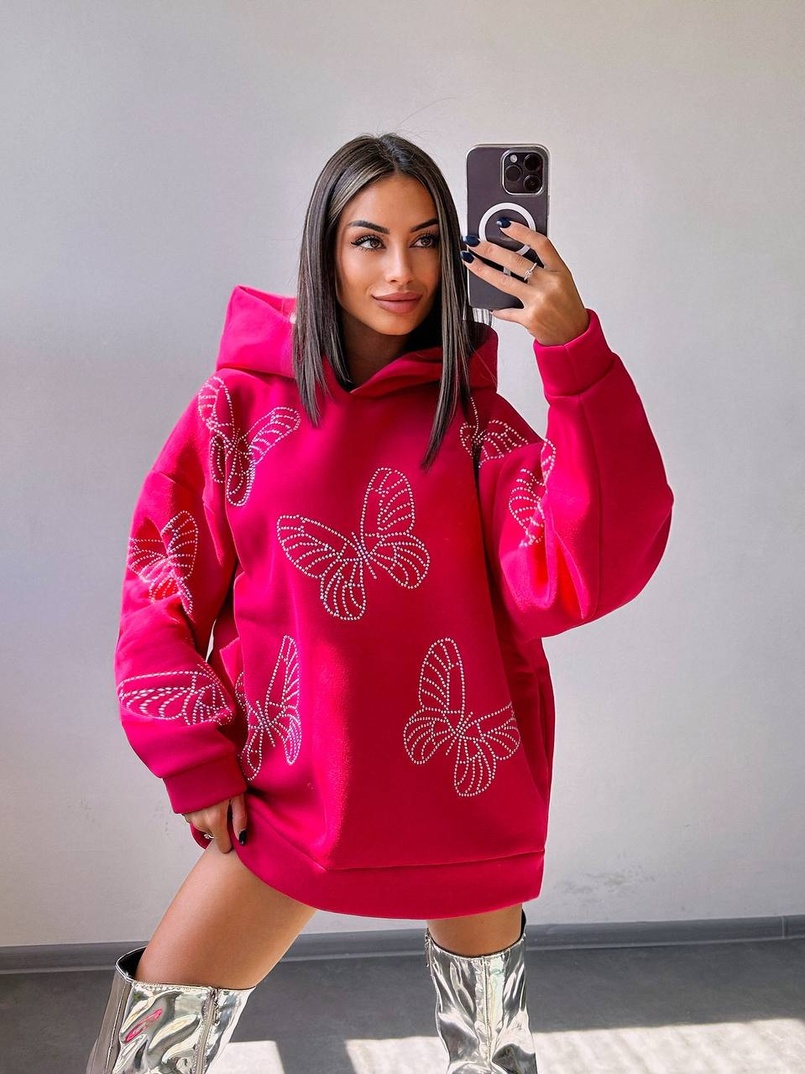 Трендове худі over size із сяючими стразами Трендове худі over size із сяючими стразами | PUSHKA SHOP