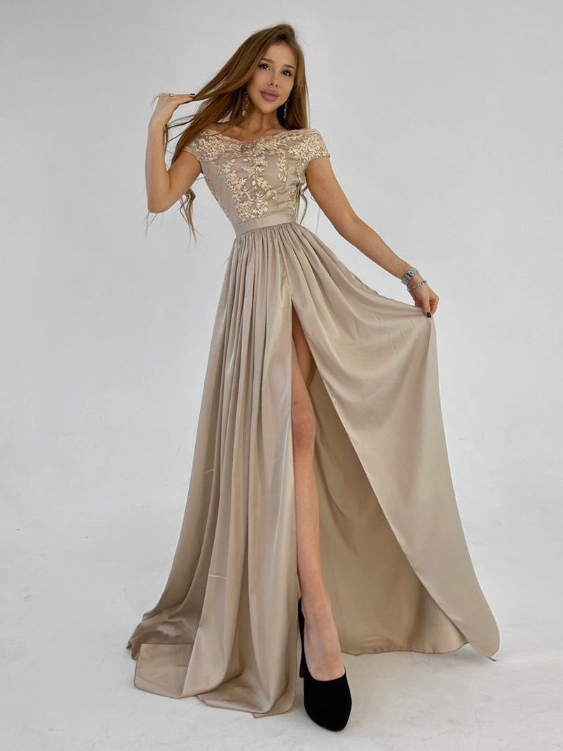 Платье-макси с кружевным верхом Платье-макси с кружевным верхом | PUSHKA SHOP