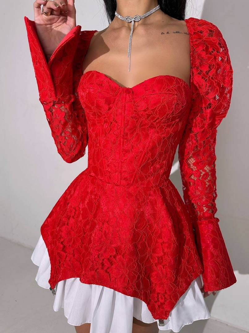 Мереживна сукня з чашечками Мереживна сукня з чашечками | PUSHKA SHOP