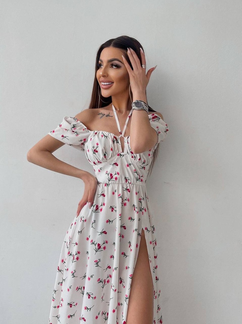 Платье миди с завязками на груди в цветочный принт Платье миди с завязками на груди в цветочный принт | PUSHKA SHOP
