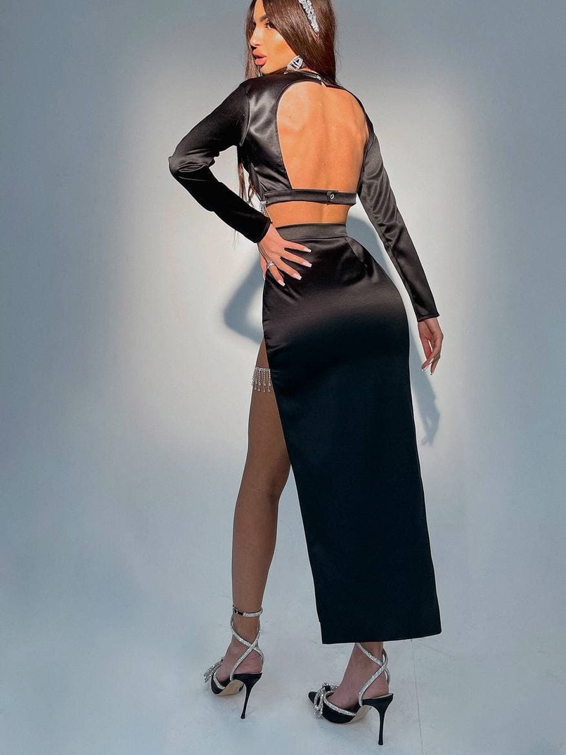 Атласный комплект, декорированный бахромой из страз Атласный комплект, декорированный бахромой из страз | PUSHKA SHOP