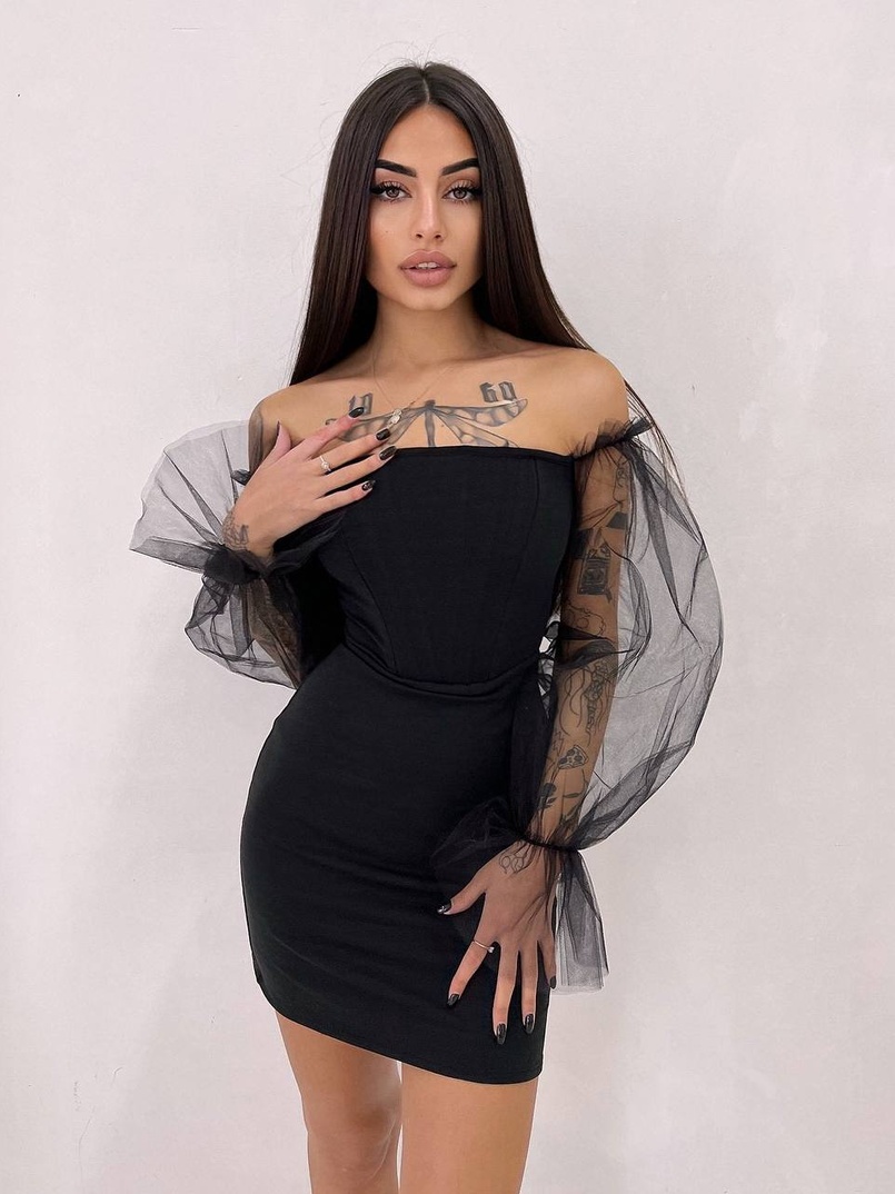 Сукня з корсетними елементами та об'ємними руквами з фатину Сукня з корсетними елементами та об'ємними руквами з фатину | PUSHKA SHOP