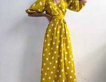 Платье миди в горох с запахом и объемными рукавами Платье миди в горох с запахом и объемными рукавами | PUSHKA SHOP