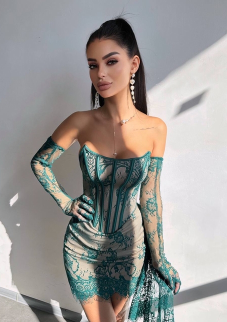 Сукня міні зі шлейфом та рукавичками Сукня міні зі шлейфом та рукавичками | PUSHKA SHOP