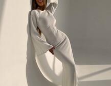 Трикотажна сукня максі з розкльошеними рукавами та відкритою спиною | PUSHKA SHOP