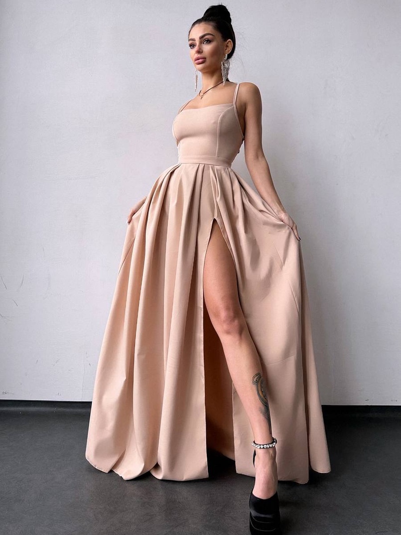 Сукня максі  зі шнурівкою на спинці | PUSHKA SHOP