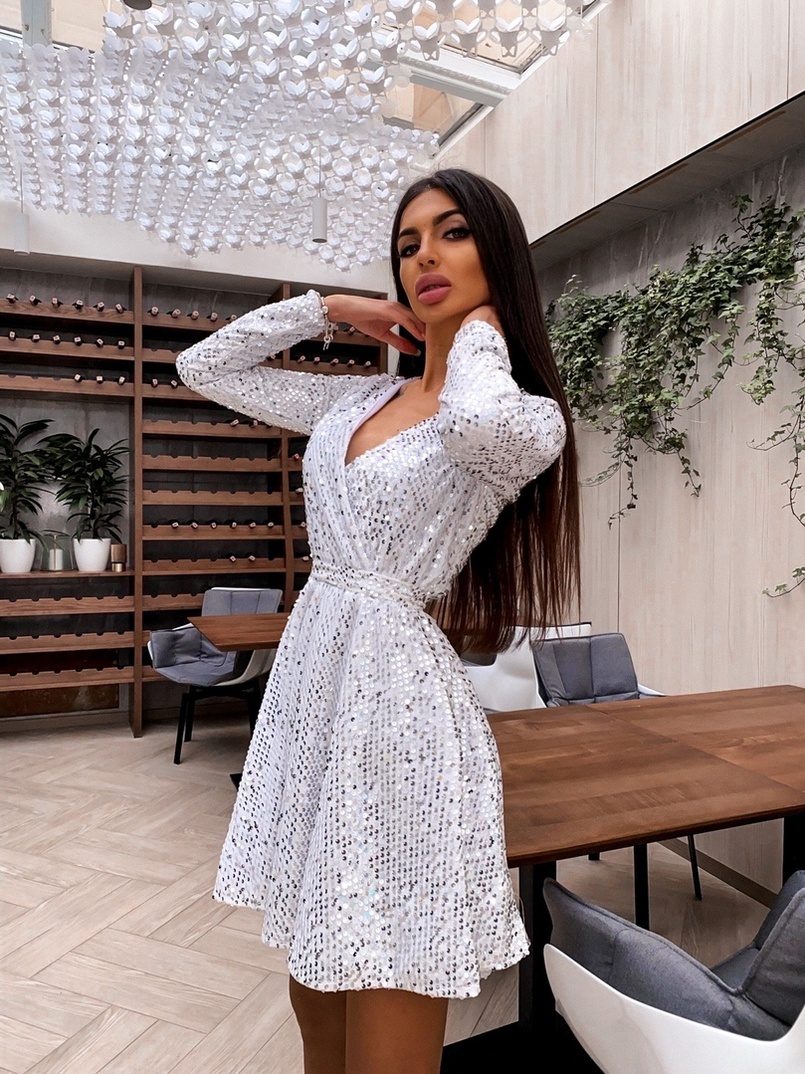 Платье с пайетками и запахом на груди | PUSHKA SHOP