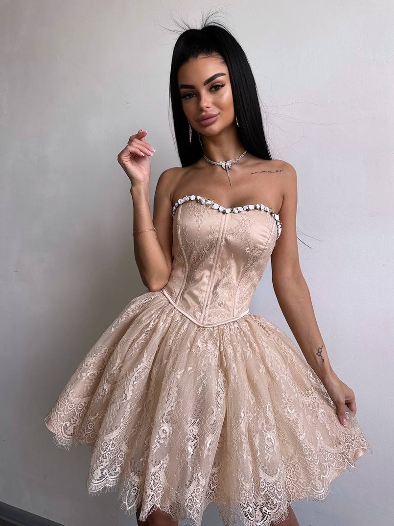 Романтичний комплект із корсета та мереживної спідниці ✨ Романтичний комплект із корсета та мереживної спідниці ✨ | PUSHKA SHOP