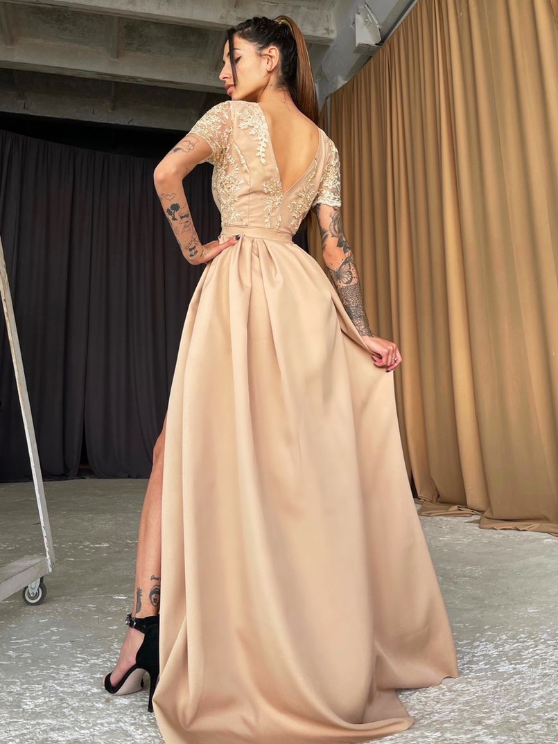 Платье-макси с кружевным верхом Платье-макси с кружевным верхом | PUSHKA SHOP