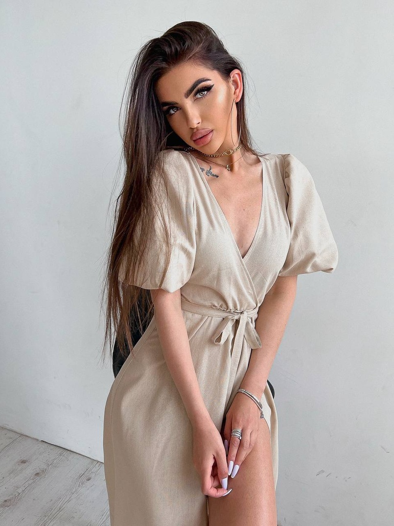 Льняное платье-миди с запахом и объемными рукавами  | PUSHKA SHOP