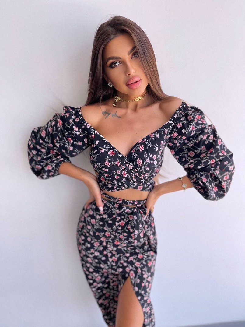 Квітковий комплект: топ із зав'язками на талії + спідниця міді з розрізом | PUSHKA SHOP