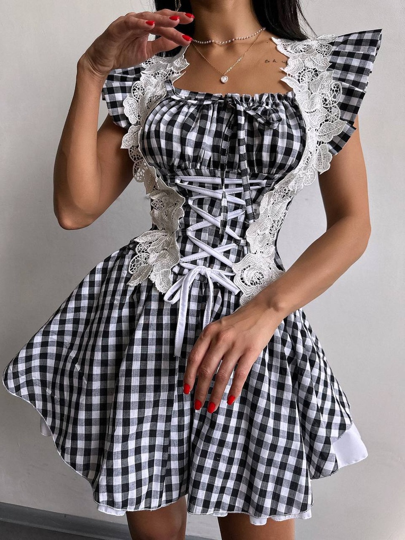 Сукня в клітинку декорована мереживом  | PUSHKA SHOP