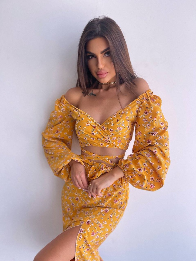 Квітковий комплект: топ із зав'язками на талії + спідниця міді з розрізом | PUSHKA SHOP