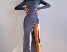 Оксамитова сукня з розрізом, декорована стразами. | PUSHKA SHOP