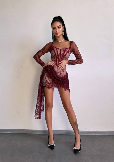 Мереживна сукня міні зі шлейфом Мереживна сукня міні зі шлейфом | PUSHKA SHOP