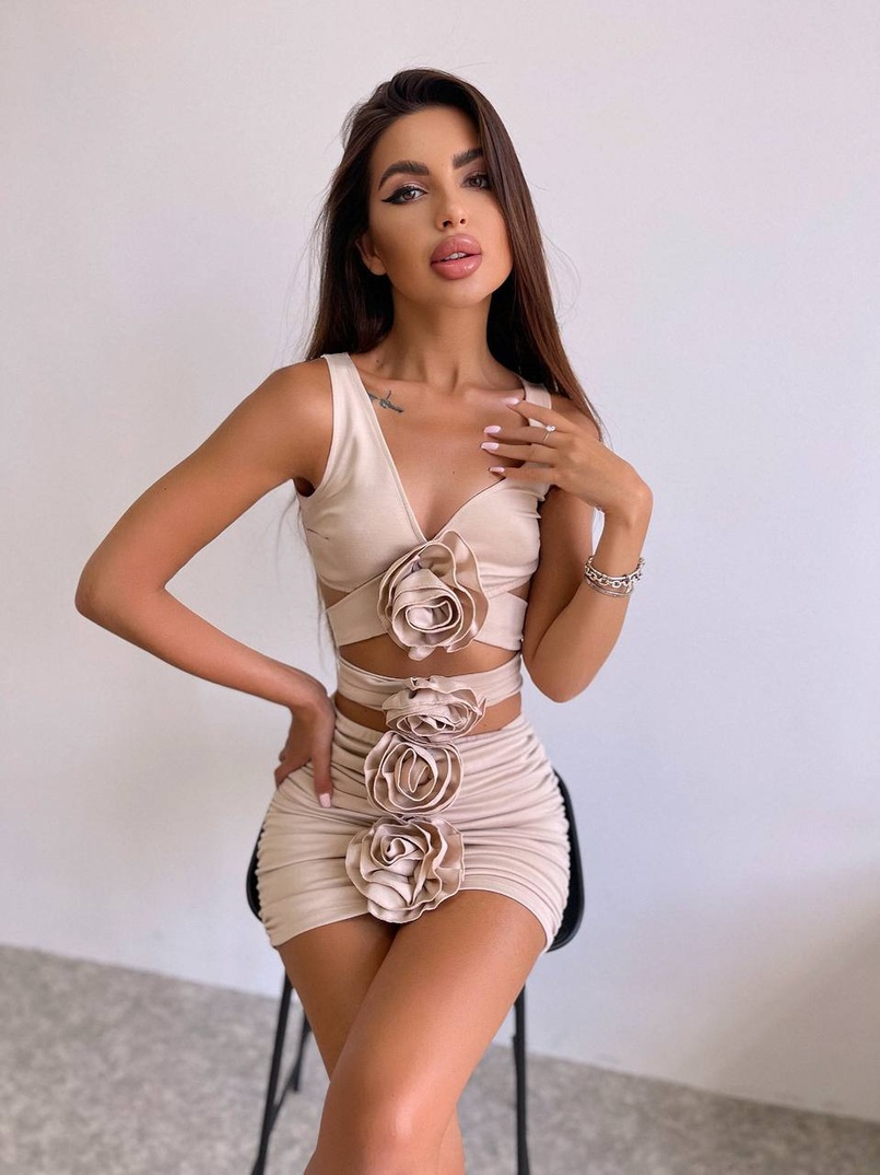 Комплект: топ та спідниця з трояндами Комплект: топ та спідниця з трояндами | PUSHKA SHOP