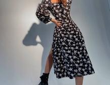 Цветочное платье миди с разрезом + прозрачный бельевой корсет Цветочное платье миди с разрезом + прозрачный бельевой корсет | PUSHKA SHOP